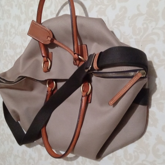 Dooney & Bourke Weekender Travel Bag - Picture 8 of 13